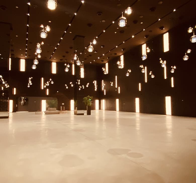 Architectural Lighting  That Enhances Space,  Not Distracts from It