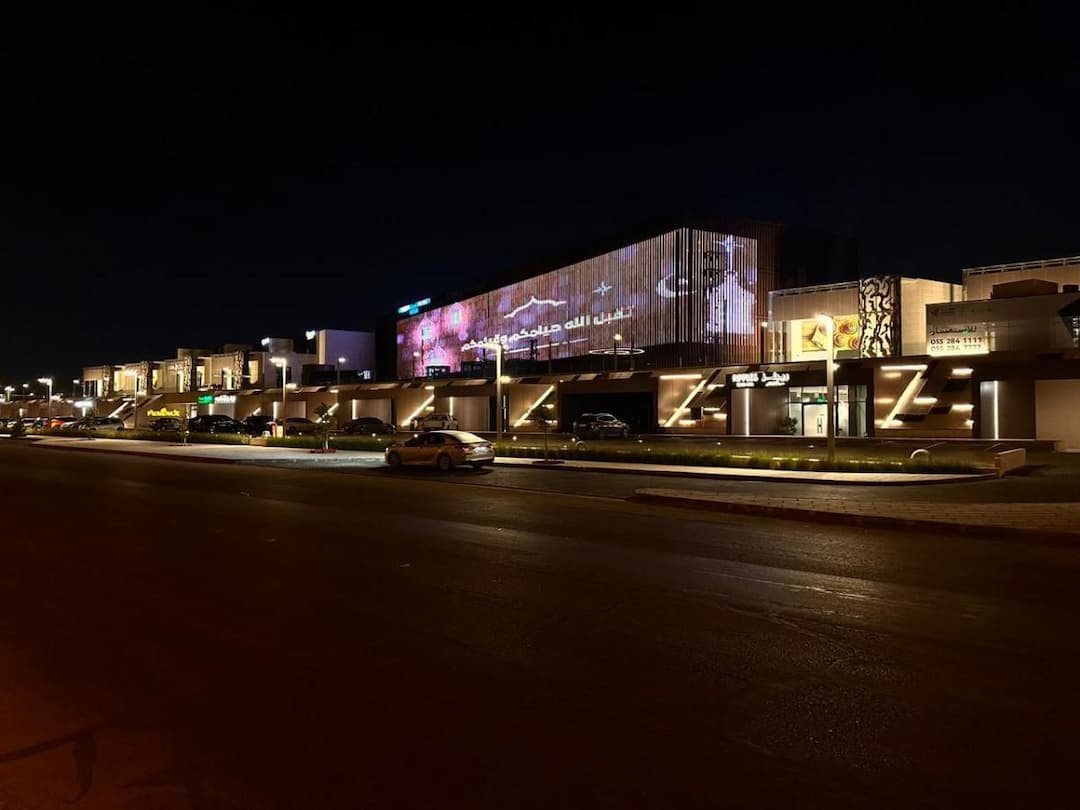 PrivateFacadeThePromenade_2